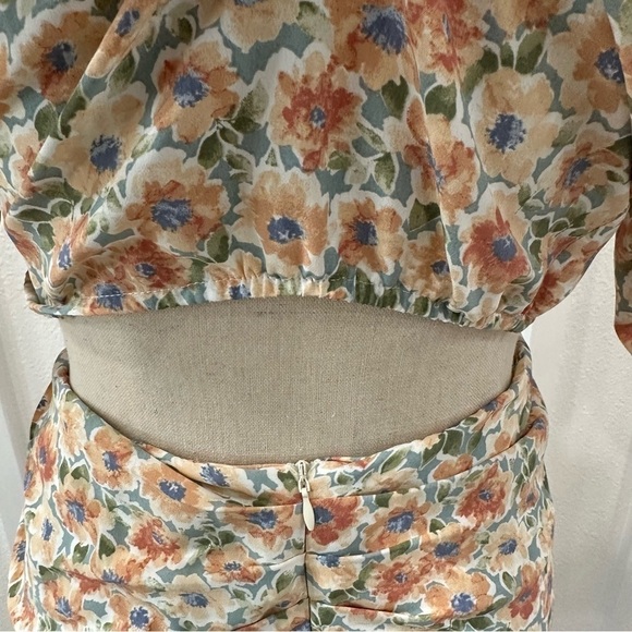 EUC Emory Park Women's Floral Two Piece Skirt Set Size Medium - Picture 8 of 14